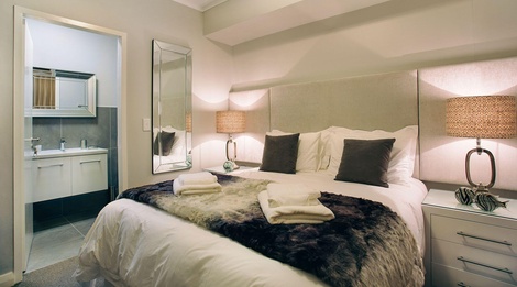 Mayfair Deluxe Apartment (1 Bedroom)